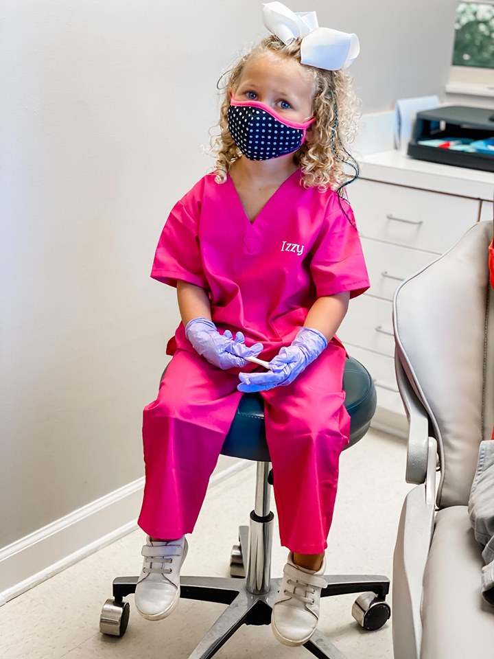 alt="kids dental hygienist costume"